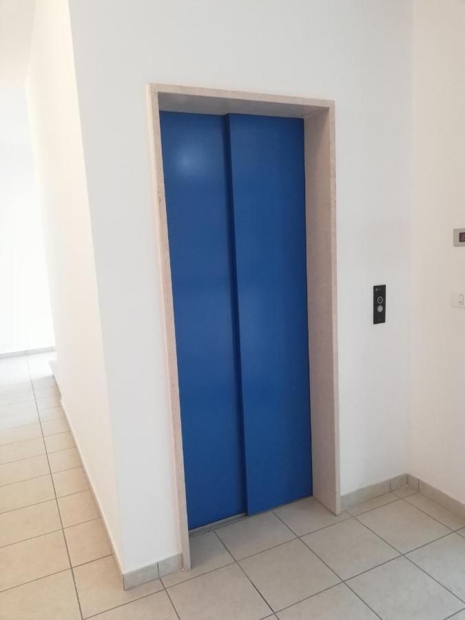 阿尔巴·阿德里亚蒂卡Marconi House公寓 外观 照片